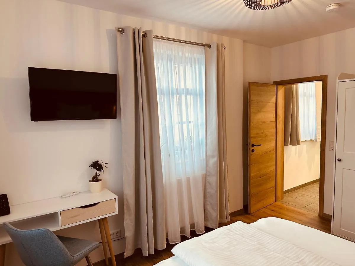 Hotel Gaststaette Weinbruecke Kulmbach Germany