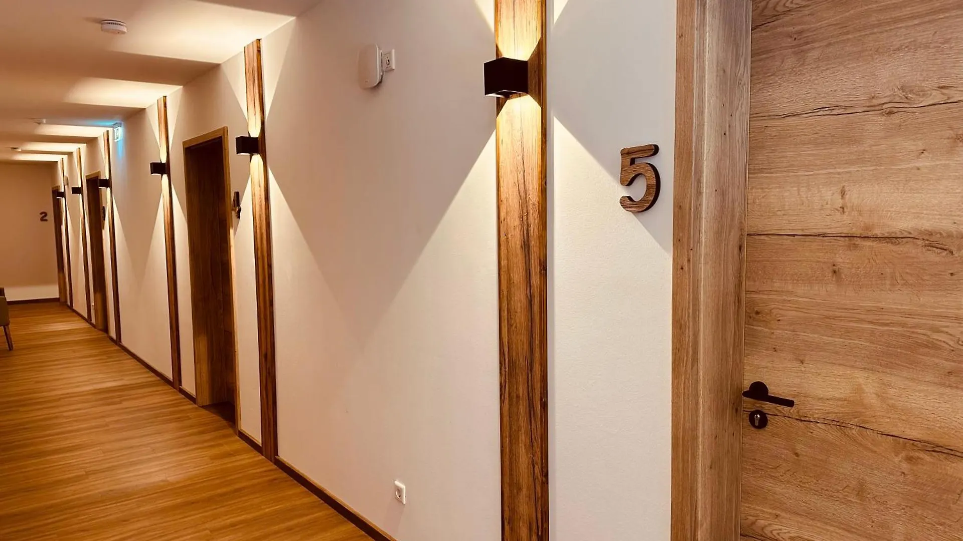 Hotel Gaststaette Weinbruecke Kulmbach Germany